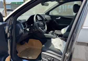 Новый Audi Q5 2023 (2 фото)