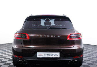 Подержанный автомобиль Porsche Macan 2014 года (6 фото)