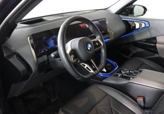 Подержанный автомобиль BMW X3 2025 года (12 фото)