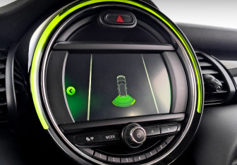 Подержанный автомобиль MINI Hatch 2018 года (27 фото)