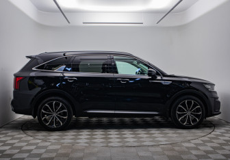 Подержанный автомобиль Kia Sorento 2020 года (4 фото)