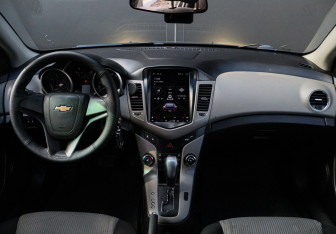 Подержанный автомобиль Chevrolet Cruze Hatchback 2012 года (9 фото)