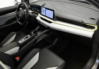 Подержанный автомобиль Geely Coolray 2023 года (28 фото)