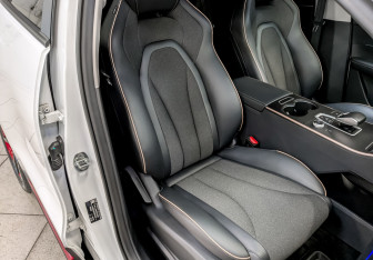Подержанный автомобиль Omoda C5 2023 года (22 фото)