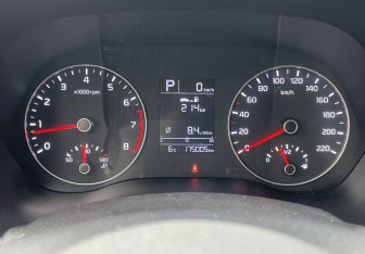 Подержанный автомобиль Kia Rio Sedan 2020 года (19 фото)