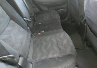 Подержанный автомобиль Nissan X-Trail 2017 года (10 фото)