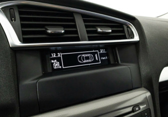 Подержанный автомобиль Citroen C4 Sedan 2016 года (11 фото)