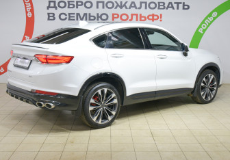 Подержанный автомобиль Geely Tugella 2023 года (4 фото)