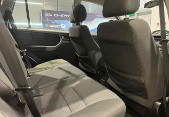 Подержанный автомобиль Chery Tiggo (T11) 2013 года (14 фото)