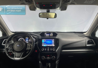 Подержанный автомобиль Subaru Forester Suv 2020 года (12 фото)