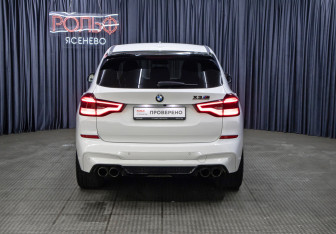 Подержанный автомобиль BMW X3 M 2021 года (6 фото)