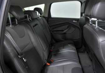 Подержанный автомобиль Ford Kuga 2014 года (12 фото)