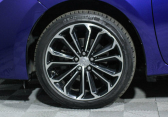 Подержанный автомобиль Toyota Corolla Sedan 2016 года (5 фото)