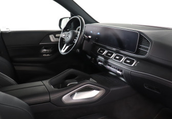 Подержанный автомобиль Mercedes-Benz GLE 2022 года (9 фото)