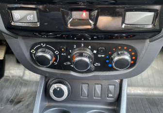 Подержанный автомобиль Renault Duster 2018 года (14 фото)