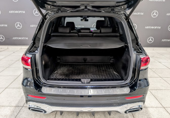 Подержанный автомобиль Mercedes-Benz GLB 2021 года (9 фото)