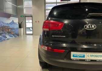 Подержанный автомобиль Kia Sportage 2015 года (8 фото)