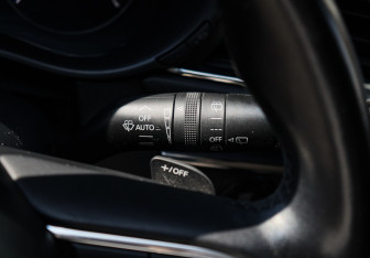 Подержанный автомобиль Mazda CX-30 2021 года (25 фото)