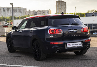 Подержанный автомобиль MINI Clubman Wagon 2017 года (8 фото)