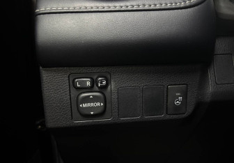 Подержанный автомобиль Toyota RAV4 2018 года (24 фото)