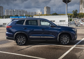 Подержанный автомобиль Chery Tiggo 8 Pro Max 2023 года (4 фото)