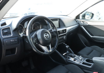 Подержанный автомобиль Mazda CX-5 2016 года (13 фото)