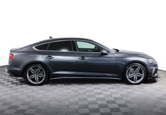 Подержанный автомобиль Audi A5 Liftback 2021 года (4 фото)