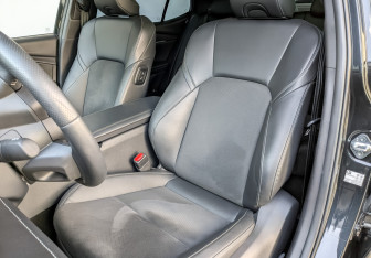 Подержанный автомобиль Toyota Camry Sedan 2024 года (20 фото)
