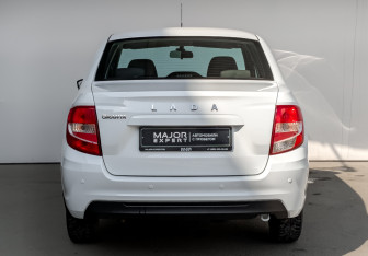 Подержанный автомобиль LADA (ВАЗ) Granta Sedan 2023 года (6 фото)