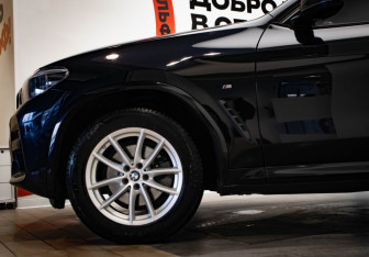 Подержанный автомобиль BMW X4 2019 года (34 фото)