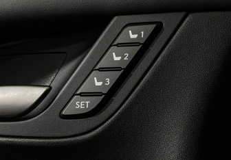Подержанный автомобиль Lexus LX 2020 года (15 фото)