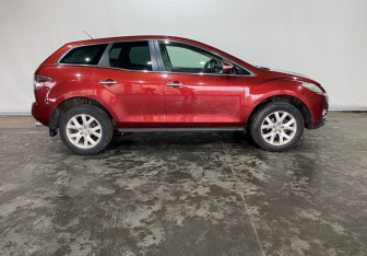 Подержанный автомобиль Mazda CX-7 2008 года (7 фото)