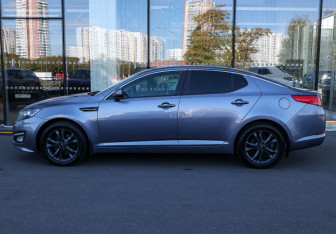 Подержанный автомобиль Kia Optima Sedan 2012 года (8 фото)