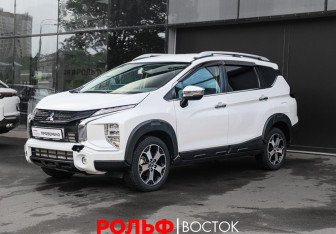 Подержанный автомобиль Mitsubishi Xpander 2022 года (1 фото)