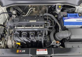 Подержанный автомобиль Kia Rio Sedan 2018 года (9 фото)