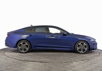 Подержанный автомобиль Kia K5 2020 года (4 фото)