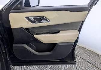 Подержанный автомобиль Land Rover Range Rover Velar 2019 года (27 фото)