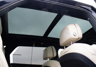 Подержанный автомобиль Bentley Bentayga 2016 года (19 фото)