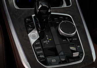 Подержанный автомобиль BMW X7 2019 года (28 фото)