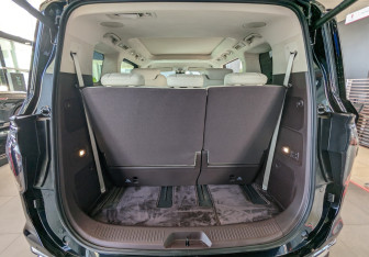 Новый Hongqi HQ9 2025 (8 фото)