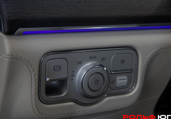 Подержанный автомобиль Mercedes-Benz GLE 2020 года (19 фото)