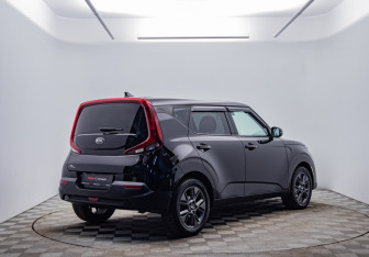 Подержанный автомобиль Kia Soul 2021 года (5 фото)