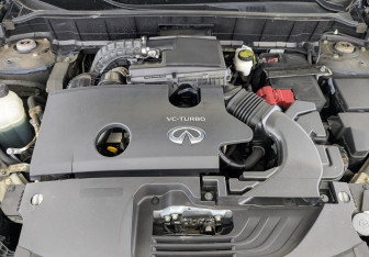 Подержанный автомобиль Infiniti QX50 2020 года (9 фото)