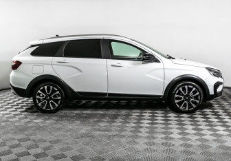 Подержанный автомобиль LADA (ВАЗ) Vesta Wagon 2025 года (4 фото)