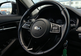 Подержанный автомобиль Kia Seltos 2021 года (14 фото)
