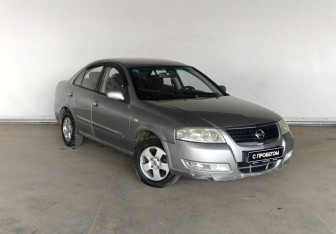 Подержанный автомобиль Nissan Almera Classic 2008 года (3 фото)