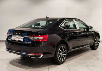 Новый Skoda Superb Liftback 2025 (5 фото)