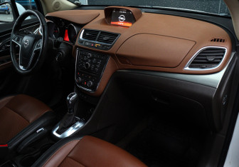 Подержанный автомобиль Opel Mokka 2013 года (9 фото)