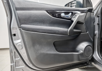 Подержанный автомобиль Nissan Qashqai 2018 года (19 фото)