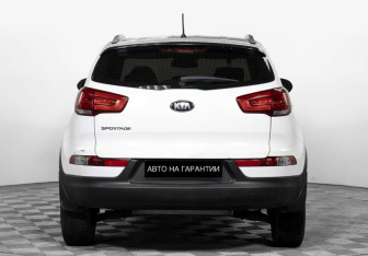 Подержанный автомобиль Kia Sportage 2014 года (6 фото)